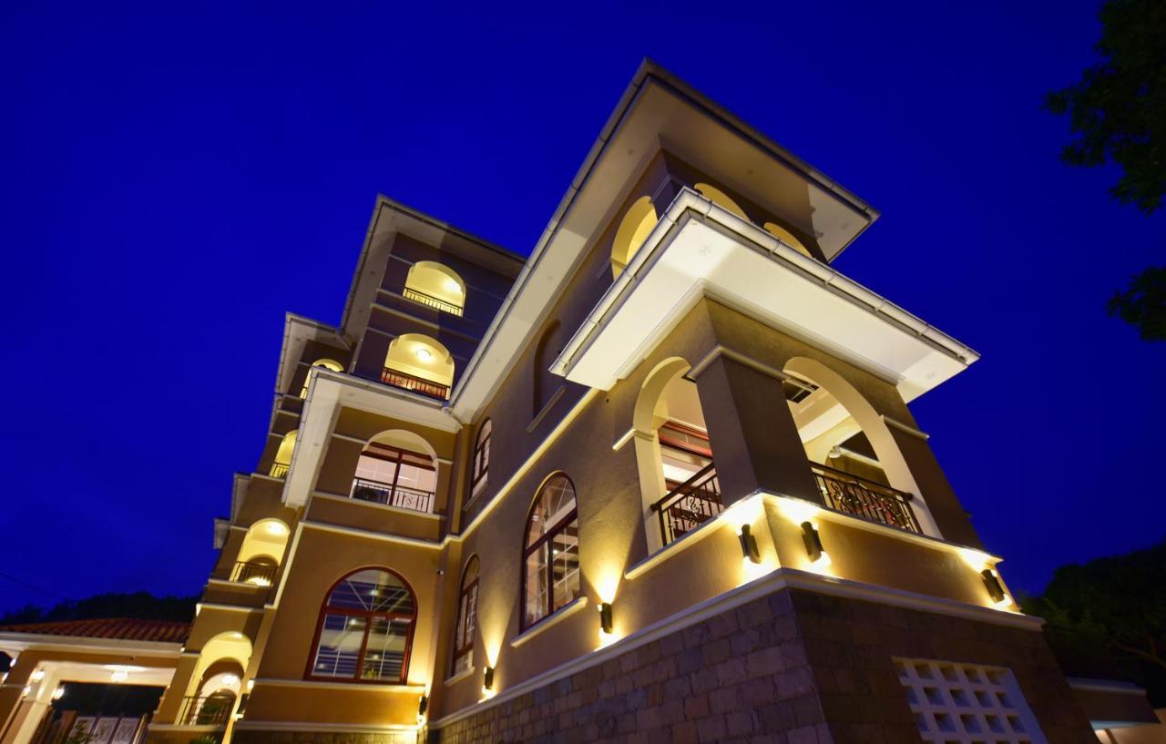 Casa Solada Hotel Kampala Bagian luar foto
