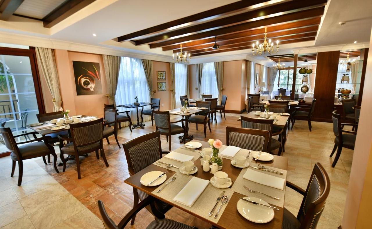 Casa Solada Hotel Kampala Bagian luar foto
