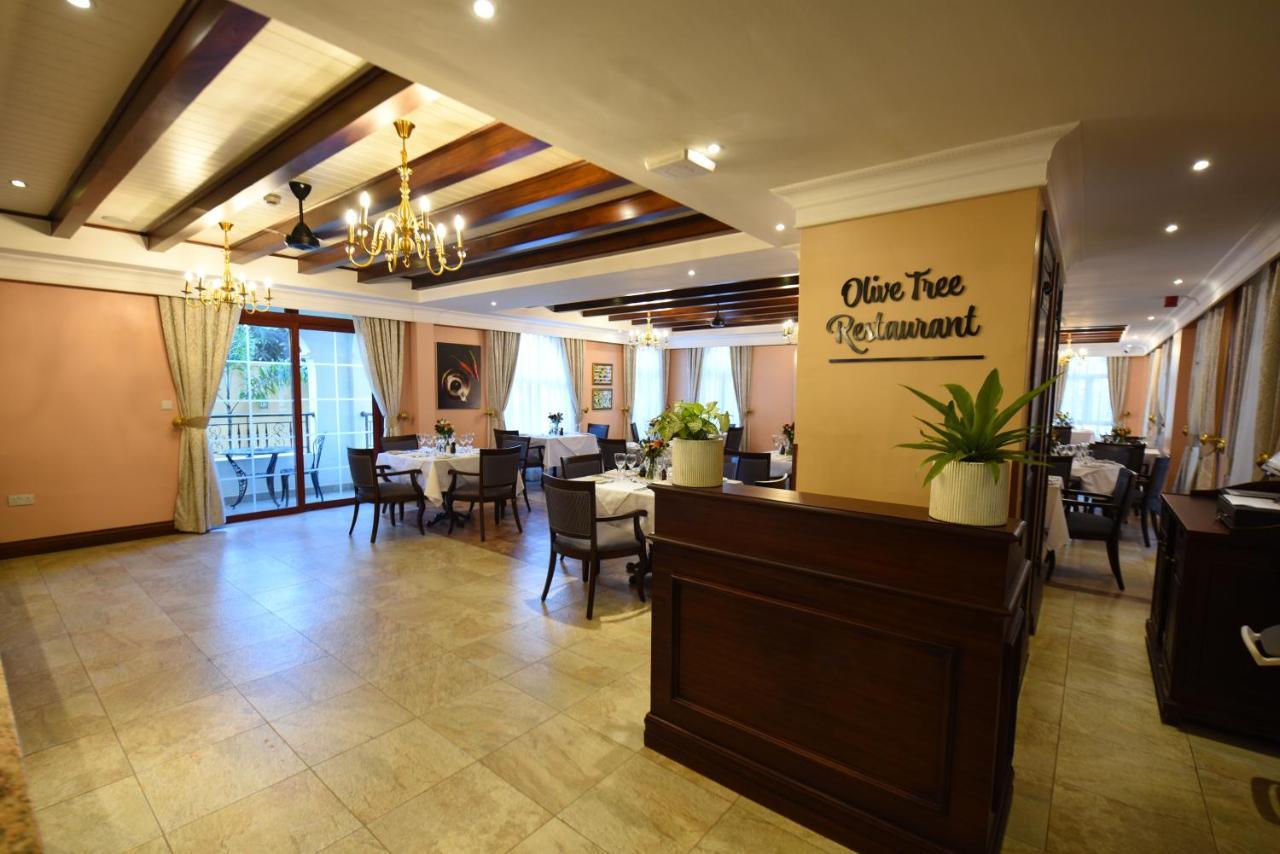 Casa Solada Hotel Kampala Bagian luar foto
