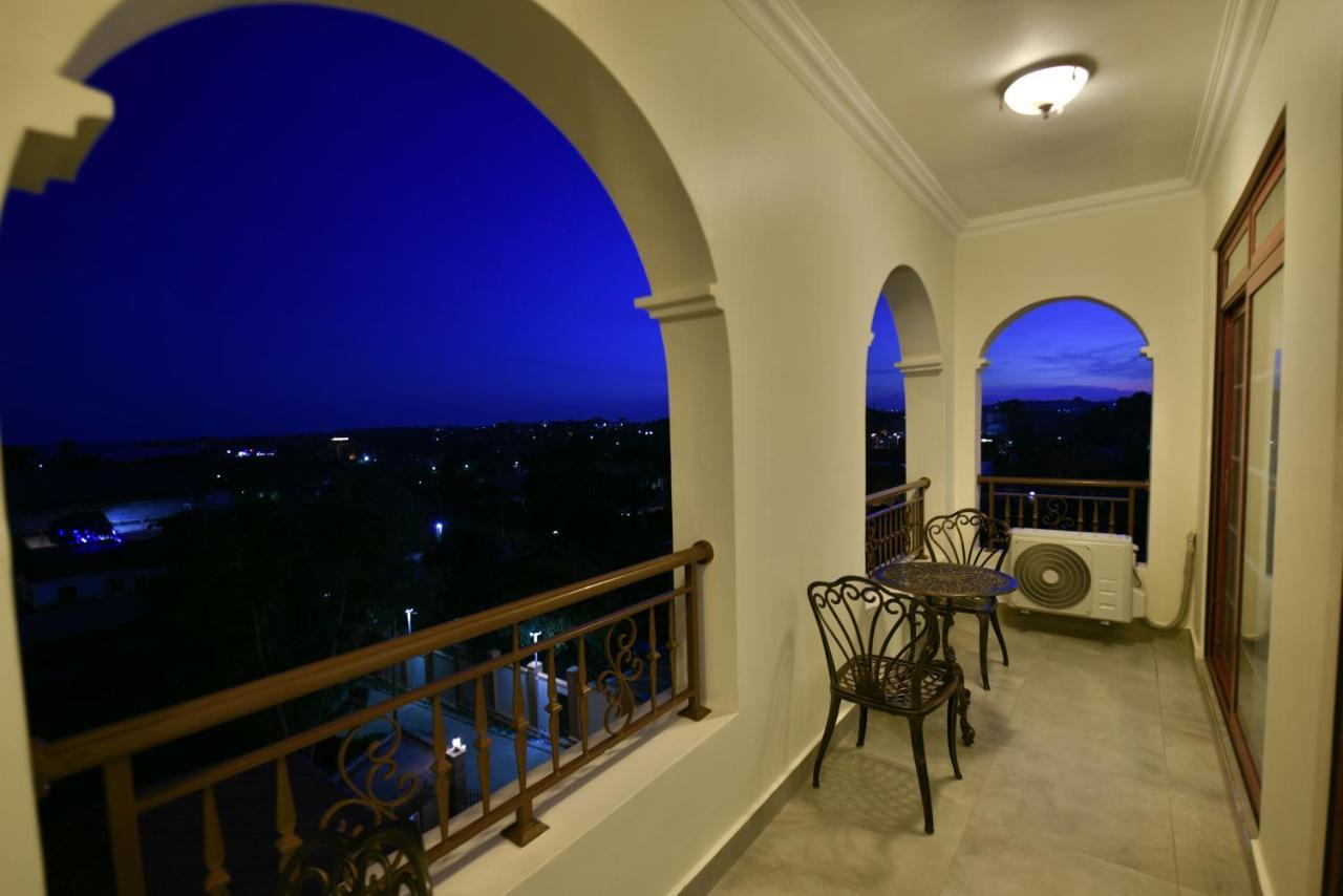Casa Solada Hotel Kampala Bagian luar foto