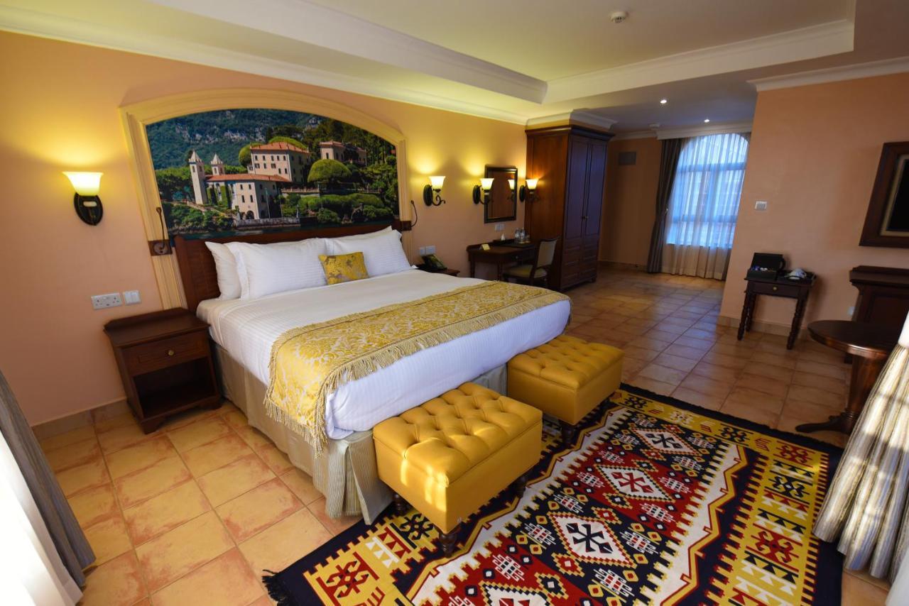 Casa Solada Hotel Kampala Bagian luar foto