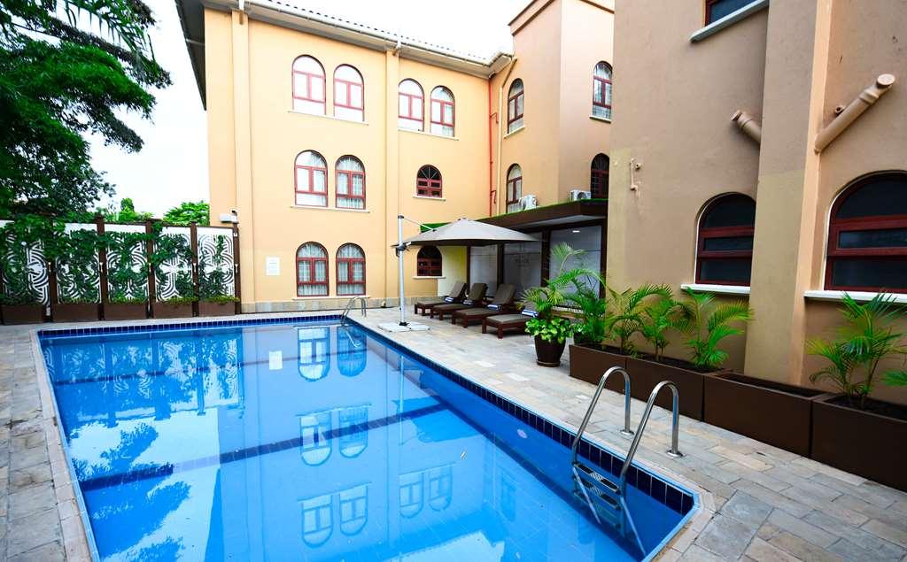 Casa Solada Hotel Kampala Bagian luar foto